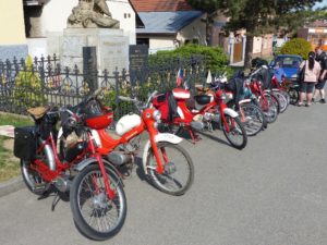 Moped team Praskolesy