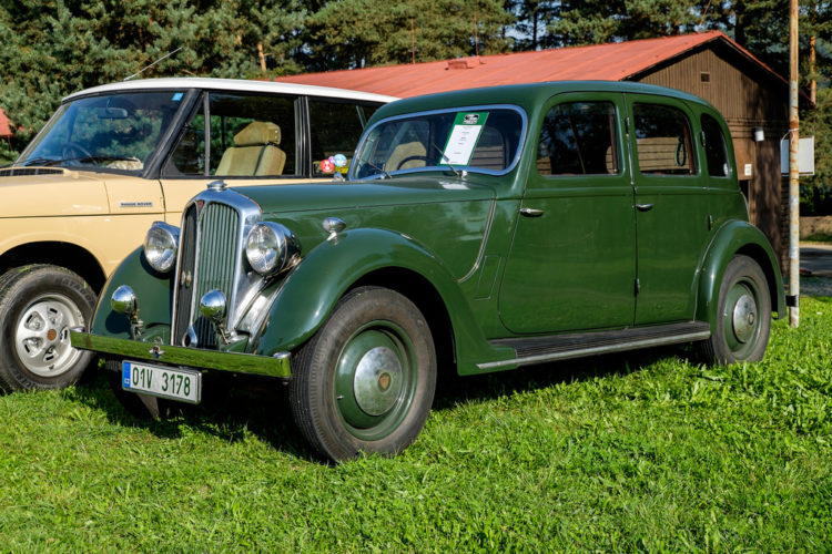 Veteráni pod zámkem